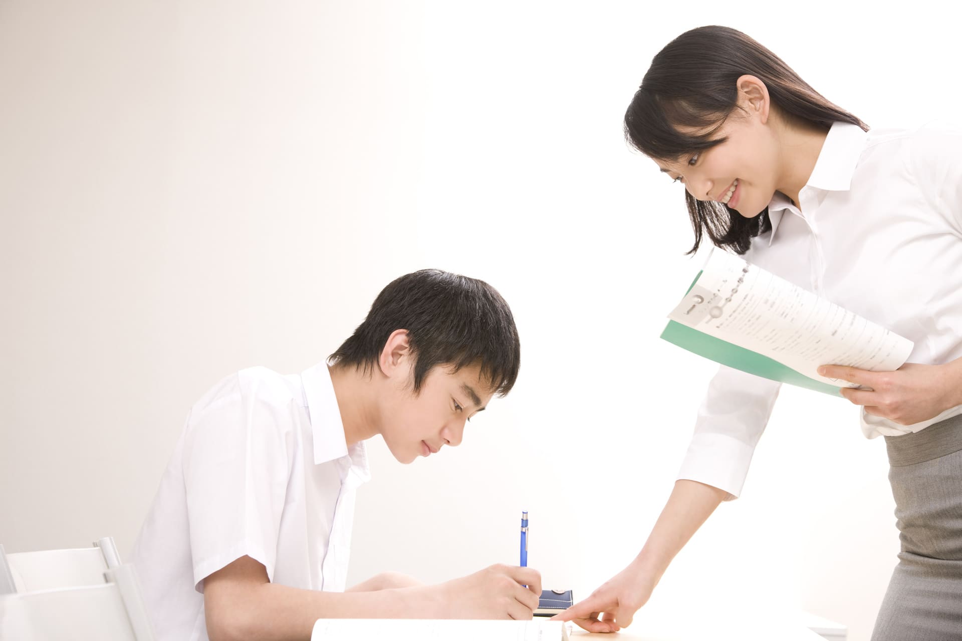 AdobeStock_33934240_中学生_1920
